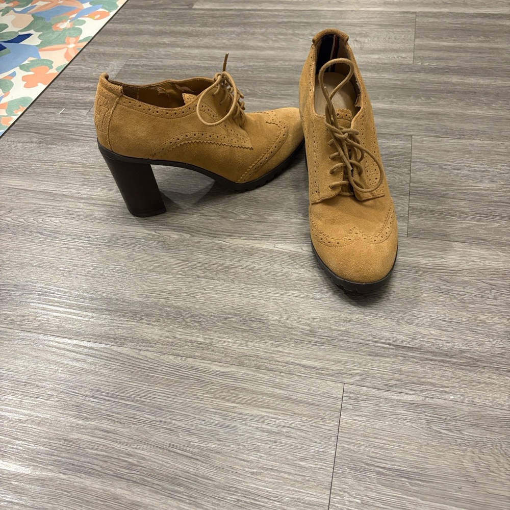 Tommy Hilfiger Tan Heeled Boots
